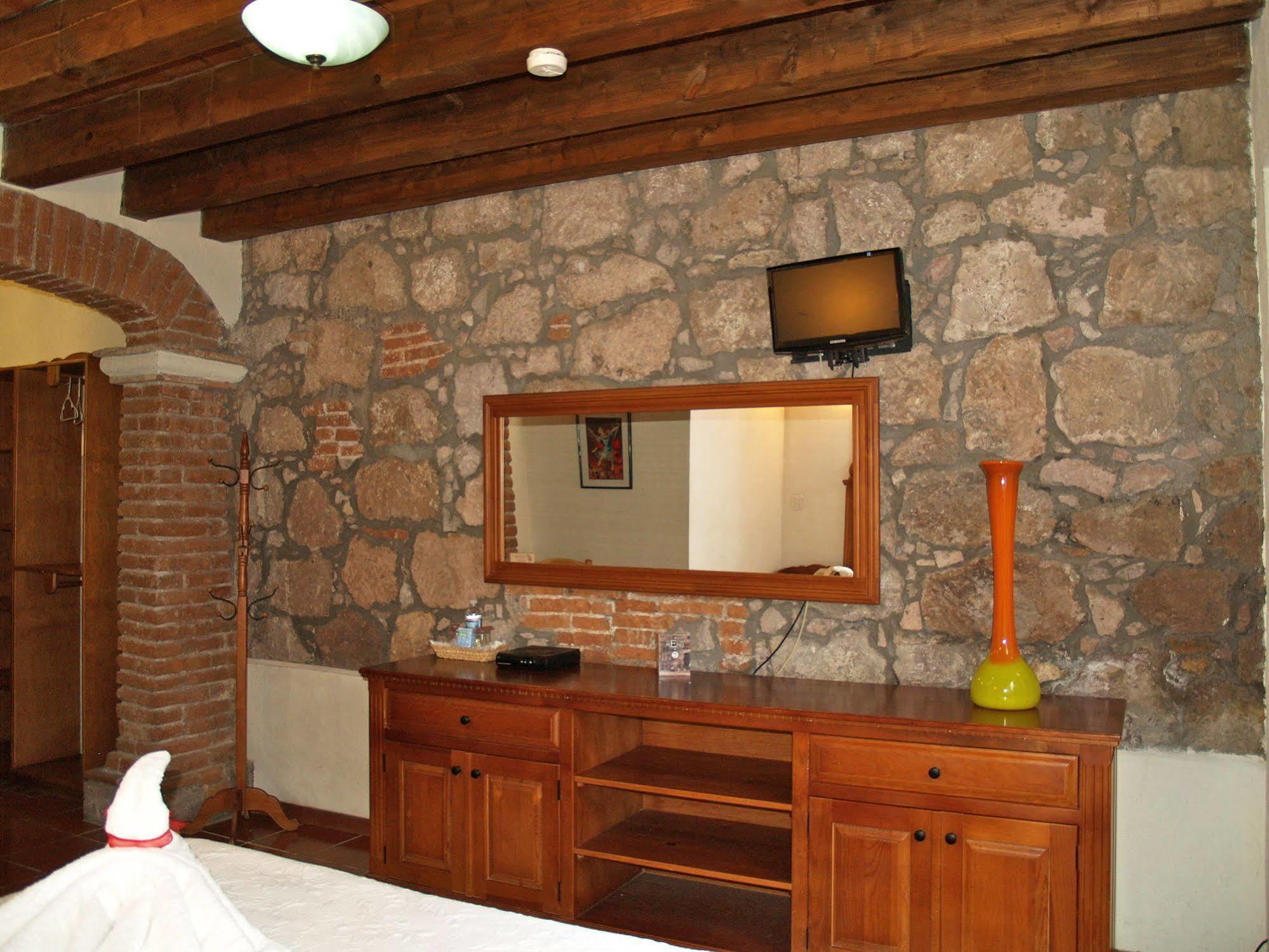 Hotel Refugio Agustino موروليا المظهر الخارجي الصورة